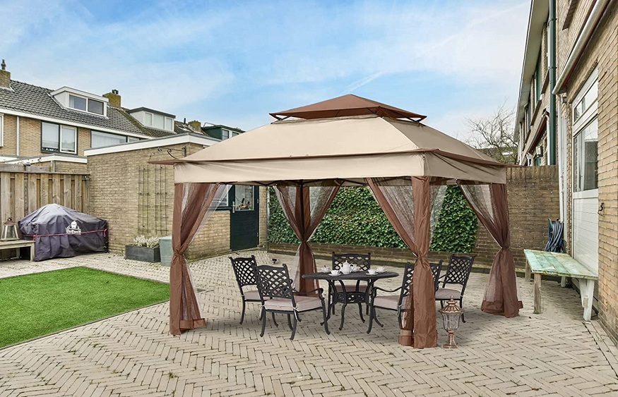 The Pop-Up Gazebo: A Versatile Outdoor Essential